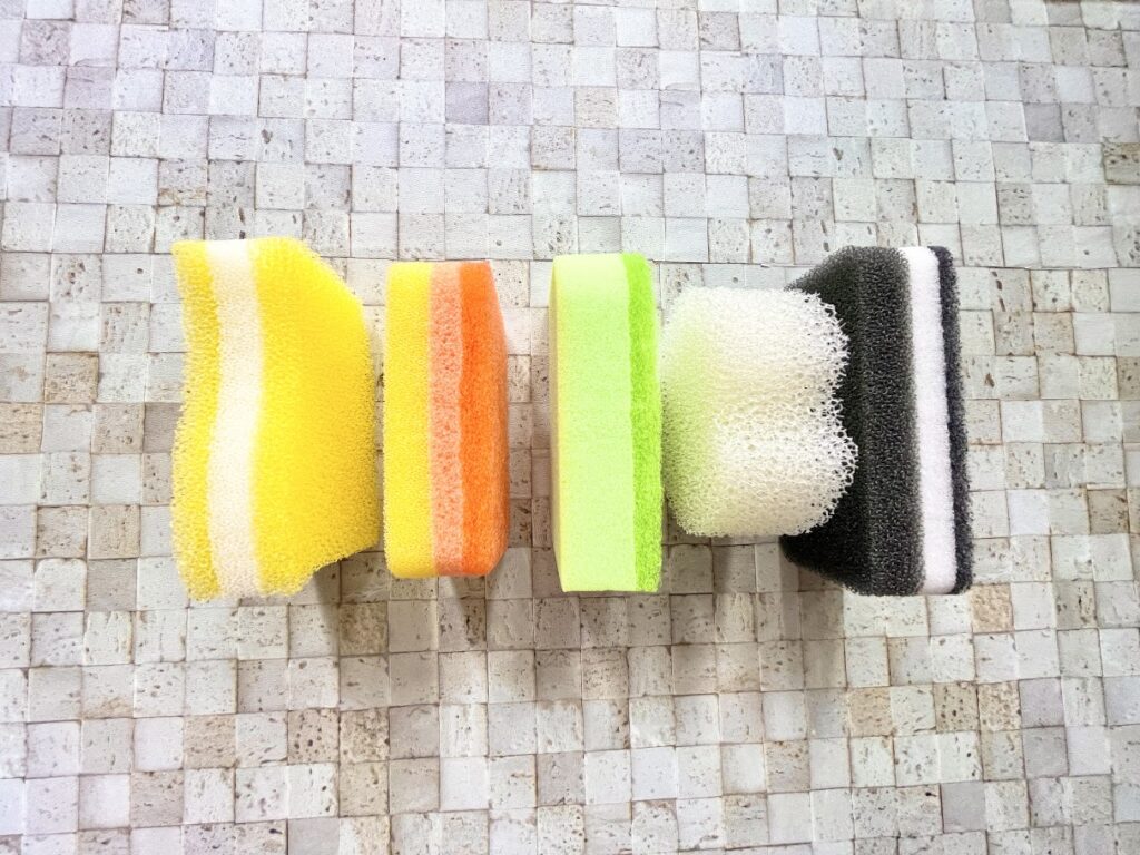 スポンジの「柔らかい面」は洗うためのものじゃない？