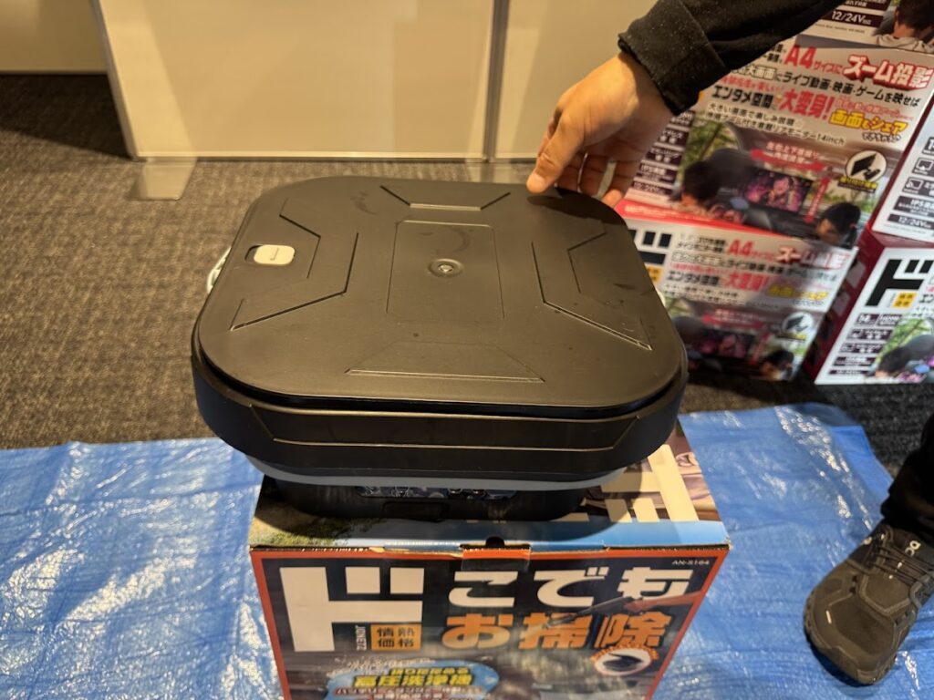 アイデアに脱帽！バケツと一体化するポータブル高圧洗浄機　コンパクト