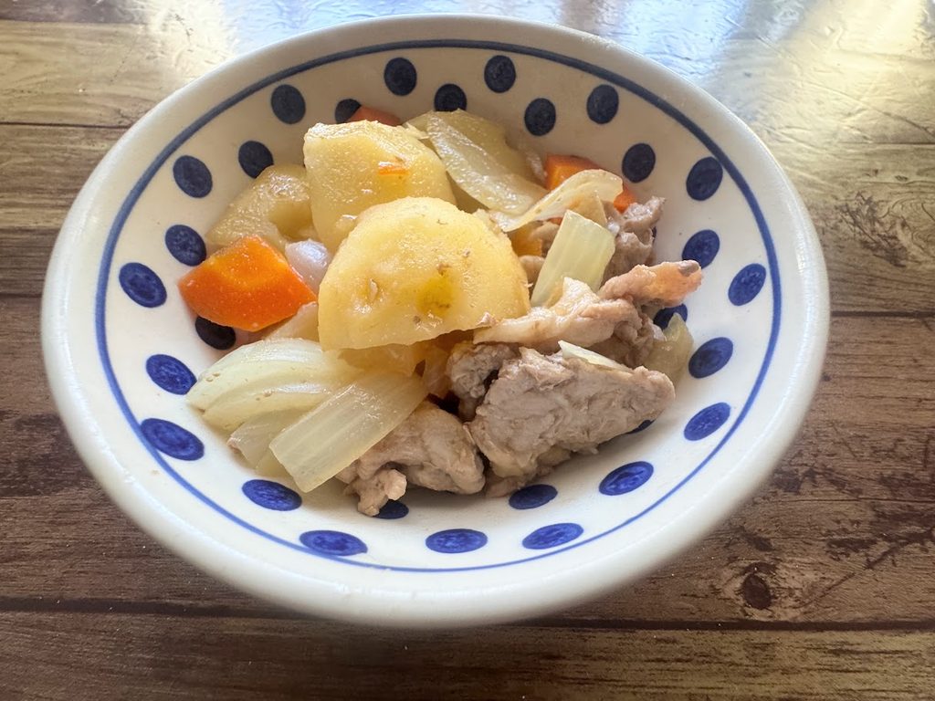 作った肉じゃが