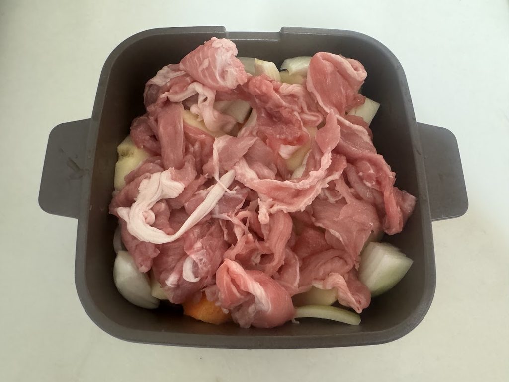 具材を入れる